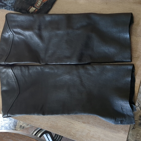 Beautiful Leather Riding Chapsπ - Picture 5 of 10